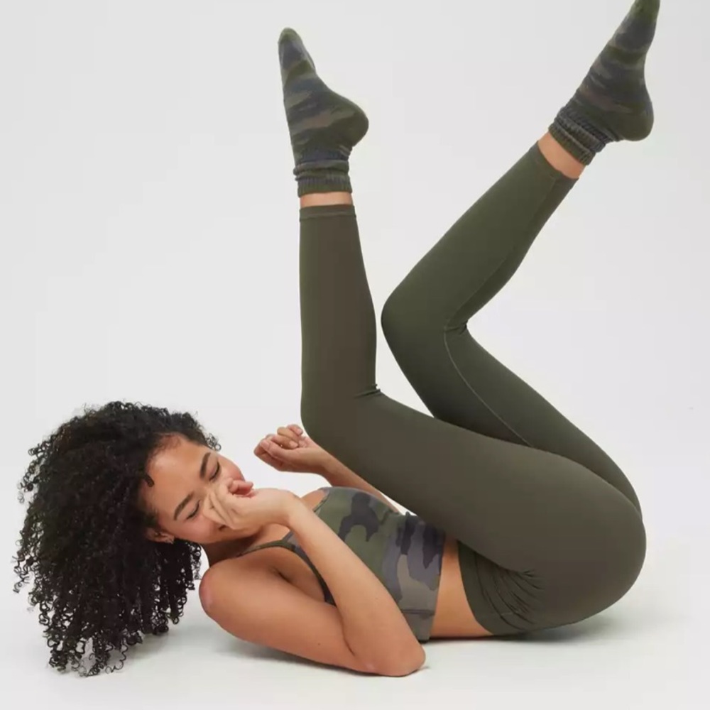 SOLD Aerie leggings - Picture 2 of 7